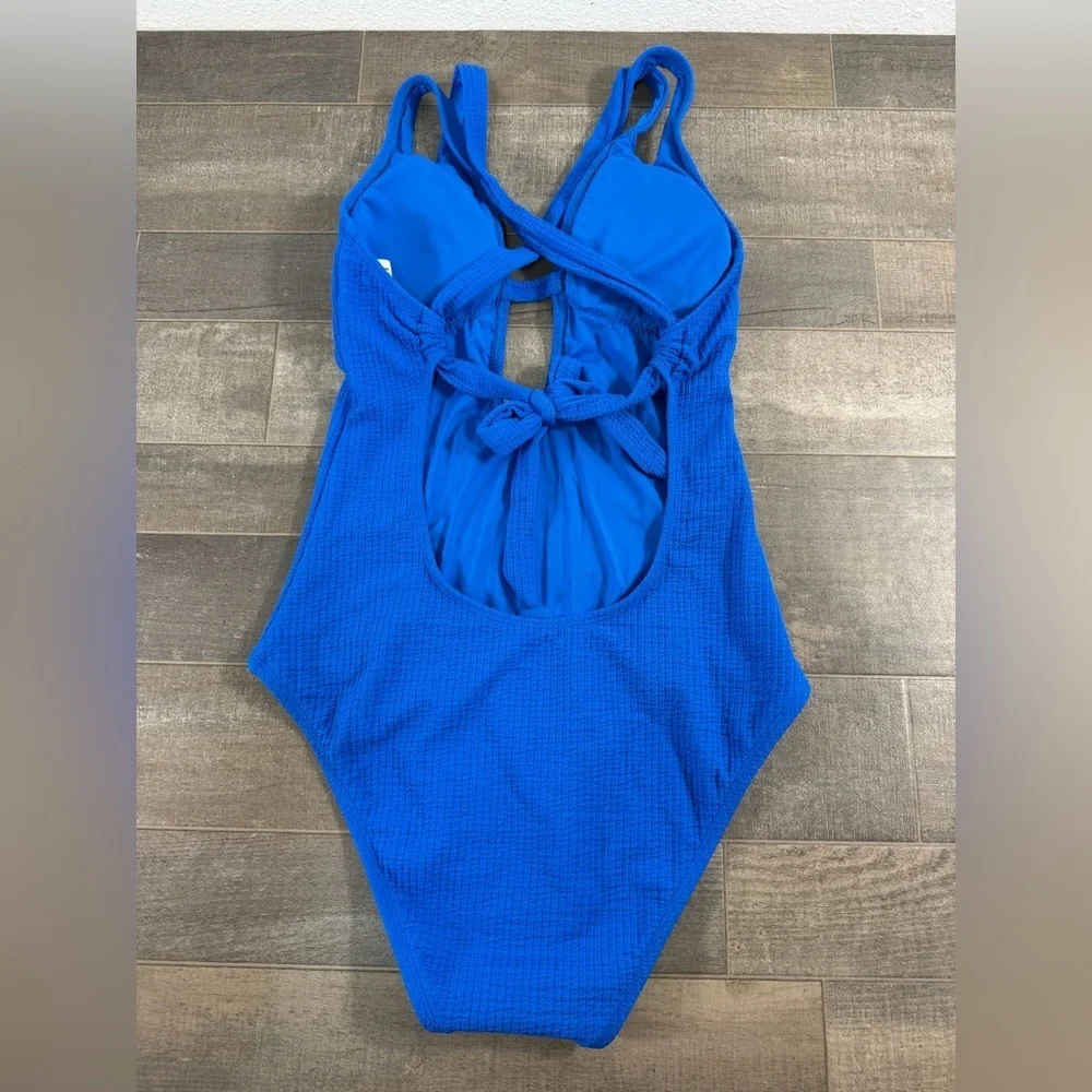 NEW Becca Pucker Up Tear Drop Blue One Piece